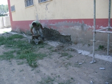 Van Erciş Alaattin Sucular Köyü İlköğretim Okulu'nda İMECE ile onarım çalışması